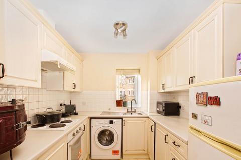 2 bedroom apartment to rent, Victory Road, Wanstead, E11