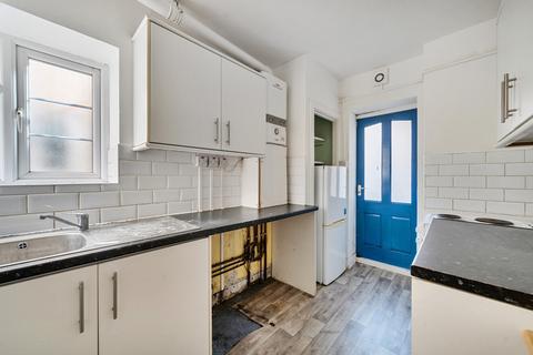 undefined, Warwick Gardens, London Road, Thornton Heath, CR7
