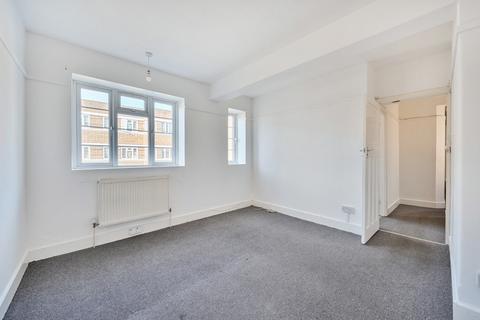 undefined, Warwick Gardens, London Road, Thornton Heath, CR7