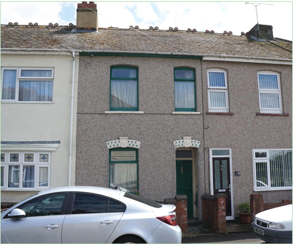 Turner Street, Swindon, SN1 2 bed terraced house £70,000