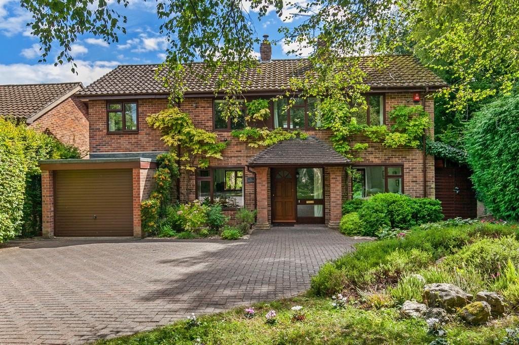 Lanham Lane, Winchester, SO22 5 bed detached house £850,000