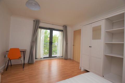 3 bedroom apartment to rent - Ballantyne Drive, Essex