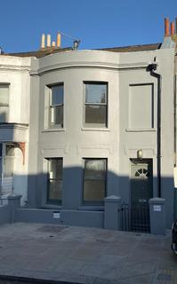 3 bedroom end of terrace house to rent, Surrey Street, Brighton, East Sussex, BN1 3PB