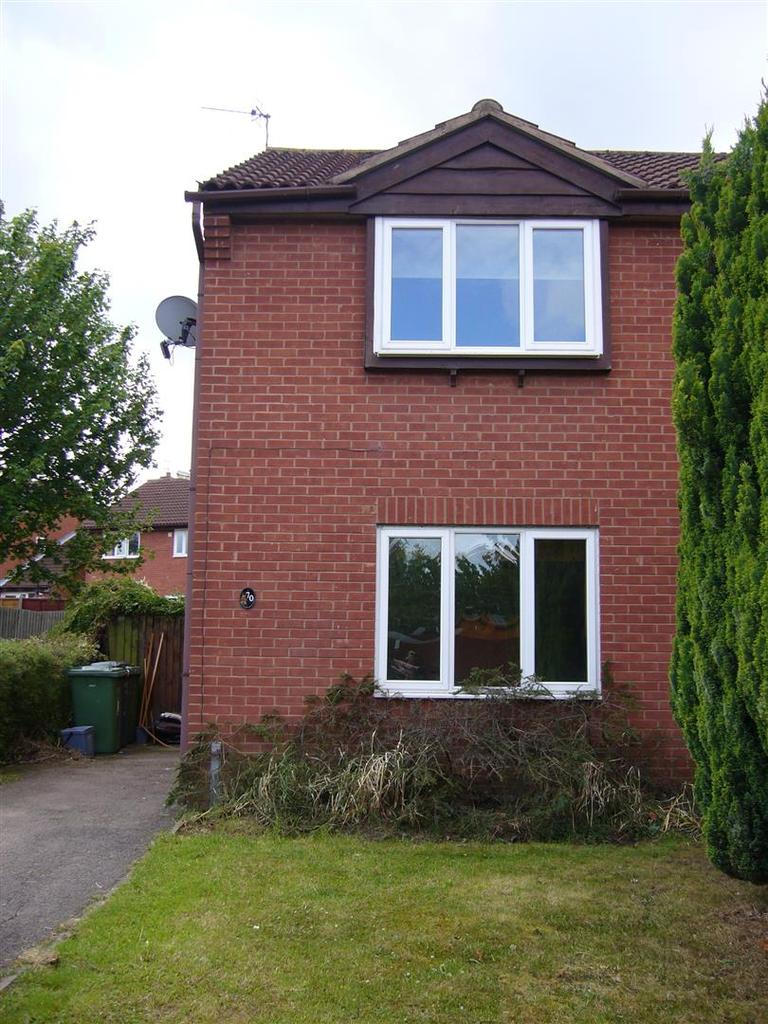 70 Hazel AvenueEveshamWorcs 2 bed detached house £650 pcm (£150 pw)