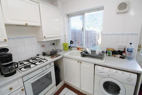 2 bedroom cottage to rent, St. Timothys Mews, Bromley, BR1