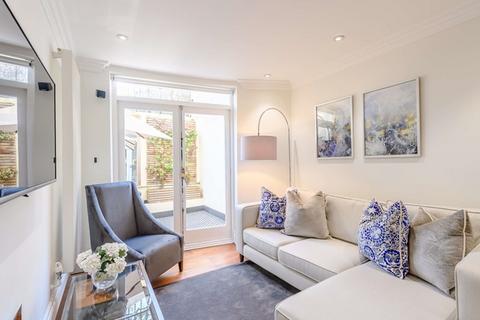 1 bedroom flat to rent, Garden House W2