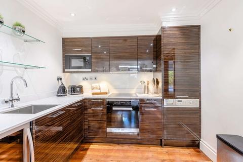 1 bedroom flat to rent, Garden House W2