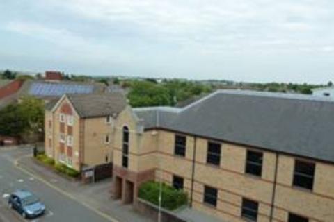 2 bedroom flat to rent, The Pinnacle, Kings Road, Reading, RG1 4LY