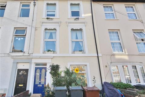 11b Heath Road, Hounslow, TW3 2NJ