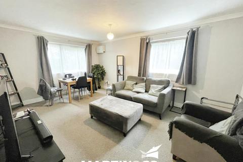 2 bedroom apartment to rent, Cornflower Drive, Chelmsford