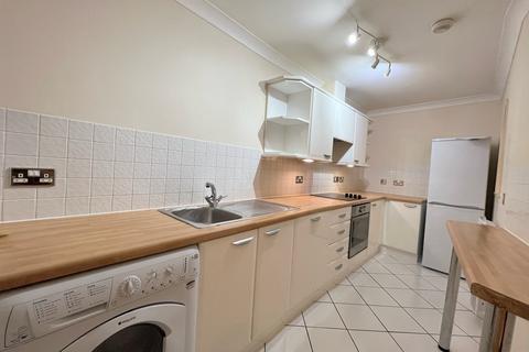 2 bedroom apartment to rent, Crown Heights, Basingstoke RG21