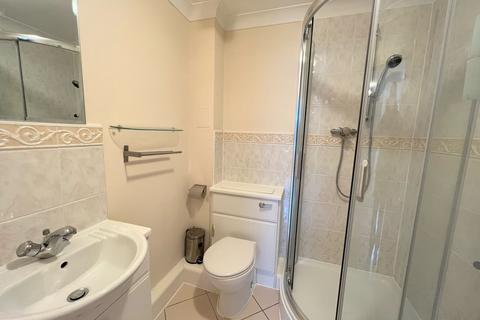 2 bedroom apartment to rent, Crown Heights, Basingstoke RG21