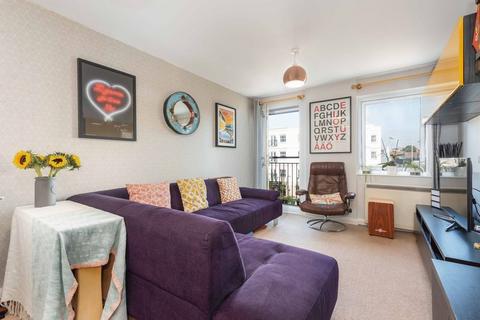 1 bedroom apartment for sale, New Zealand Avenue, Walton-On-Thames