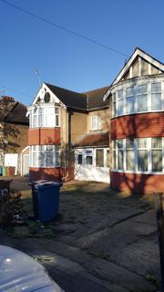 4 bedroom semi-detached house to rent, Somervell Road, Harrow HA2