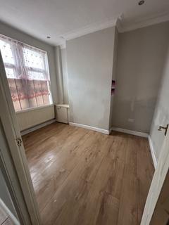 2 bedroom terraced house to rent, Waterloo Road, Hanley, ST1