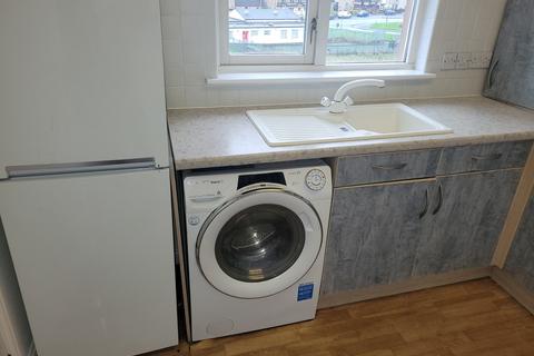 undefined, Queens Court, Larbert, FK5