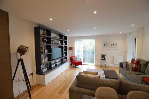 3 bedroom apartment to rent, Arrandene Apartments, Silverworks Close, Colindale
