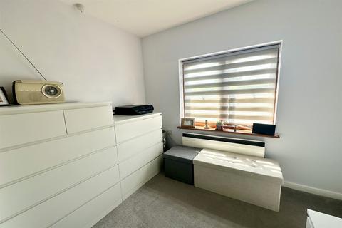 2 bedroom retirement property to rent, White Horse Court, Storrington, RH20