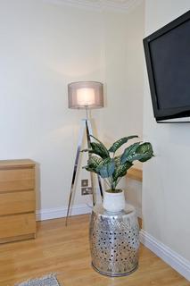 2 bedroom flat to rent, Great Northern Road, Floor Left, AB24