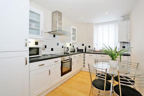 2 bedroom flat to rent, Great Northern Road, Floor Left, AB24