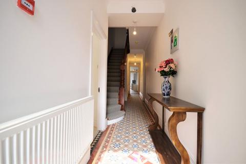 undefined, Chatsworth Gardens, Acton, W3 9LP