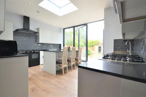 undefined, Chatsworth Gardens, Acton, W3 9LP
