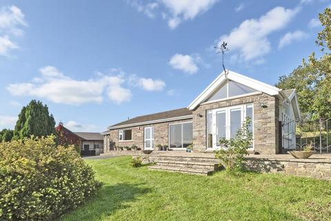 3 bedroom detached bungalow to rent - Boughrood,  Brecon,  LD3