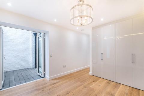 2 bedroom apartment to rent, Beaufort Gardens, London, SW3