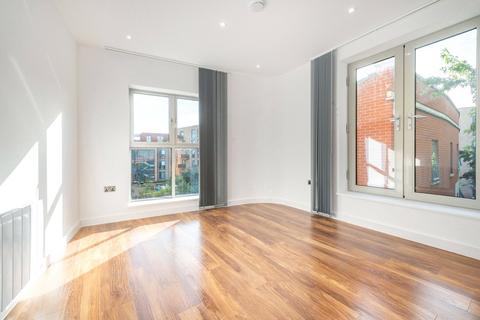 1 bedroom flat to rent, Southampton Way, London