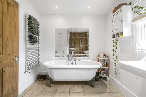 2 bedroom terraced house to rent, Ebury Bridge Road, London, SW1W