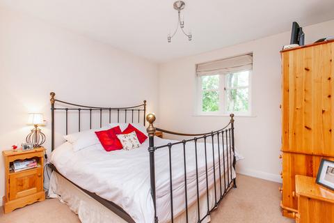 3 bedroom end of terrace house to rent, Kingsmead Court Norman Road, Winchester