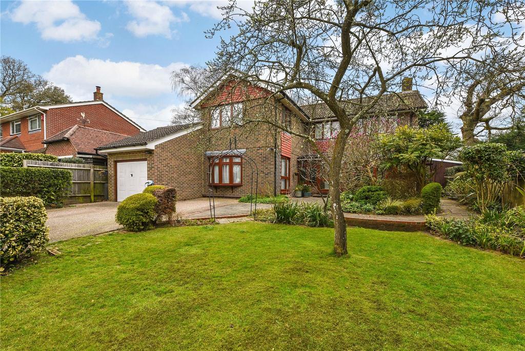 Hollybank Lane, Emsworth, Hampshire, PO10 5 bed detached house £695,000