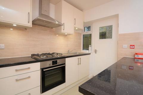 House share to rent, High Street, Langley
