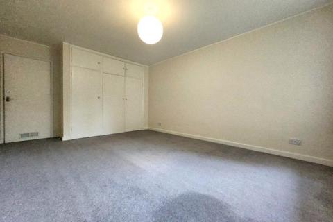 2 bedroom apartment to rent, Surbiton,  Surrey,  KT6