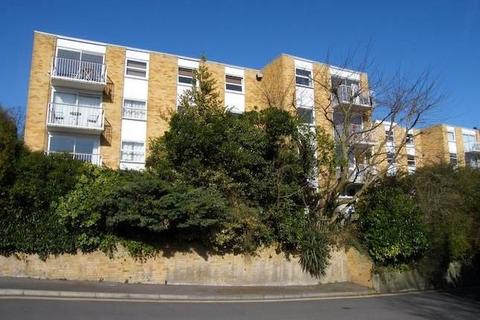 2 bedroom flat to rent, Acacia House, Ancastle Green, Henley-on-Thames