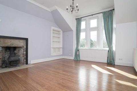 3 bedroom apartment to rent, Gryffe Road, Kilmacolm