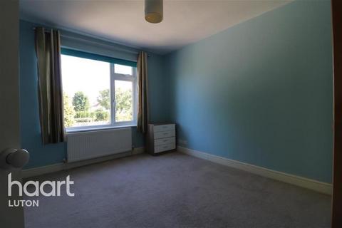 3 bedroom semi-detached house to rent, Sunridge Avenue, Luton