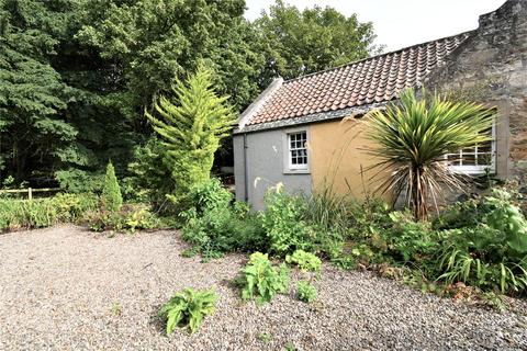 2 bedroom bungalow to rent, Auld Robyn Gray Cottage, Colinsburgh, Fife, KY9