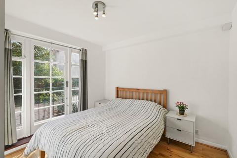 1 bedroom flat to rent, Moscow Road, London