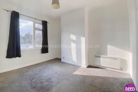 1 bedroom apartment to rent, Lonsdale Road, Southend On Sea