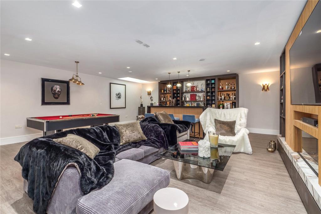 Games/Media Room
