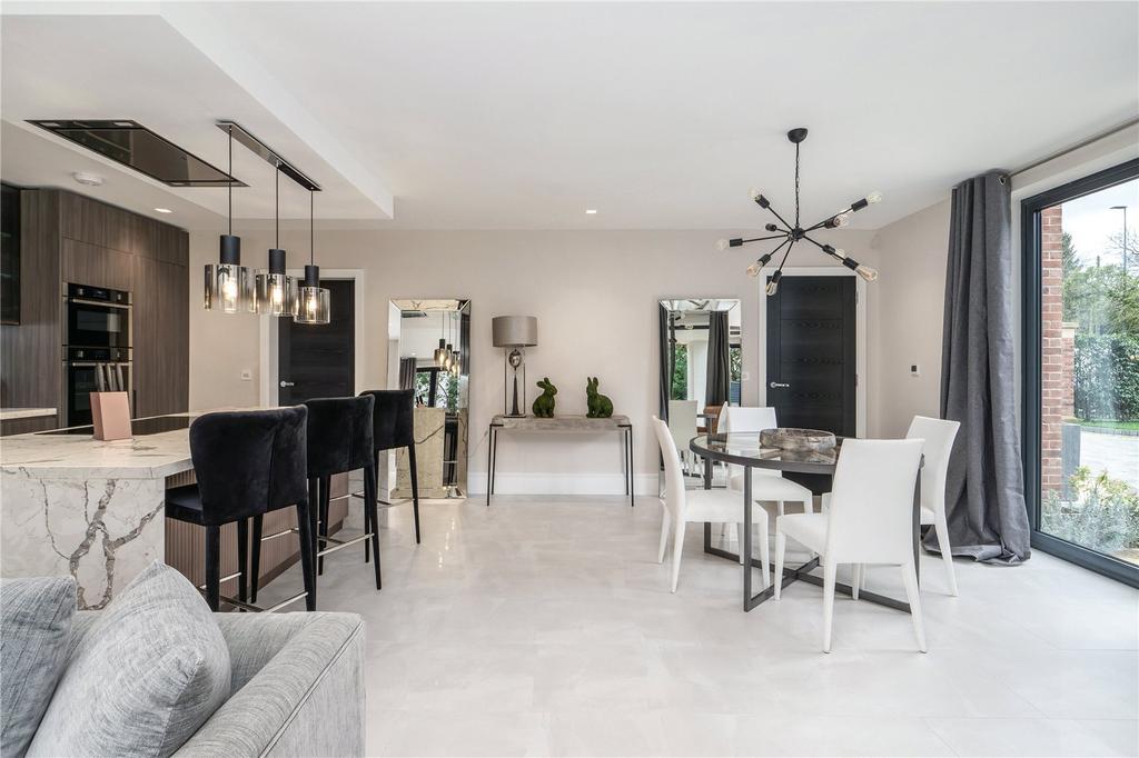 Kitchen/Dining
