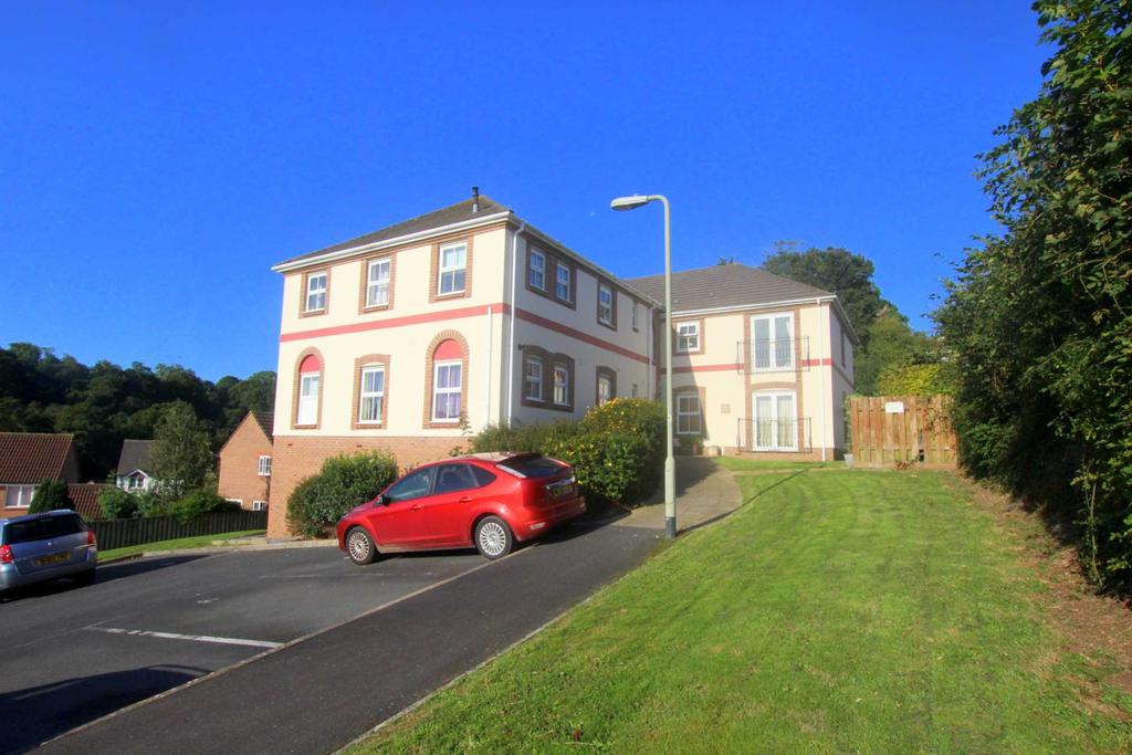Marlen Court, Bideford 2 bed flat £135,000