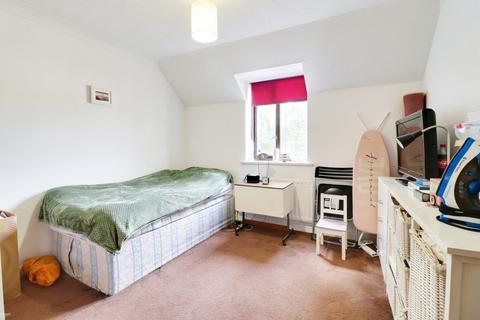 1 bedroom apartment to rent, Swan Drive, London