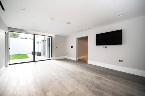 undefined, Chancellor Court, 114 Regents Park Road, N3