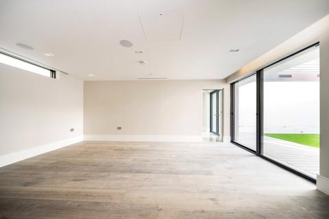 3 bedroom apartment for sale, Chancellor Court, 114 Regents Park Road, N3