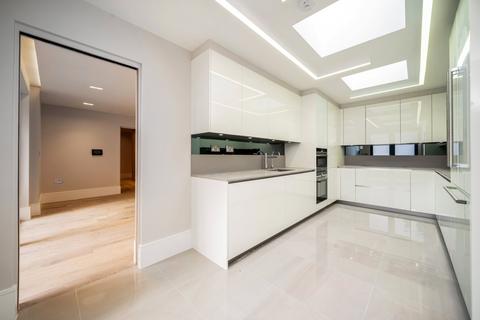 3 bedroom apartment for sale, Chancellor Court, 114 Regents Park Road, N3