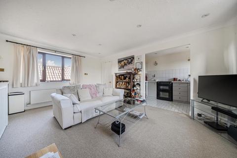 undefined, Windlesham,  Surrey,  GU20