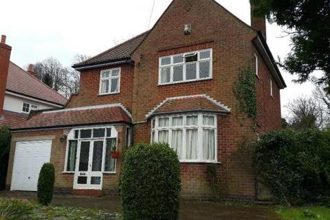 3 bedroom detached house to rent, Meadowcourt Road