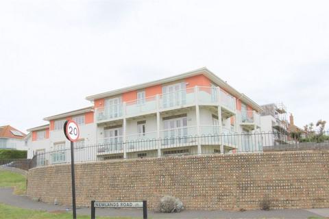 2 bedroom apartment to rent, Newlands Road, Brighton